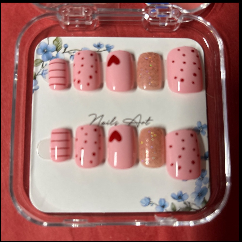 Pink Heart and Glitter Press-On Nails